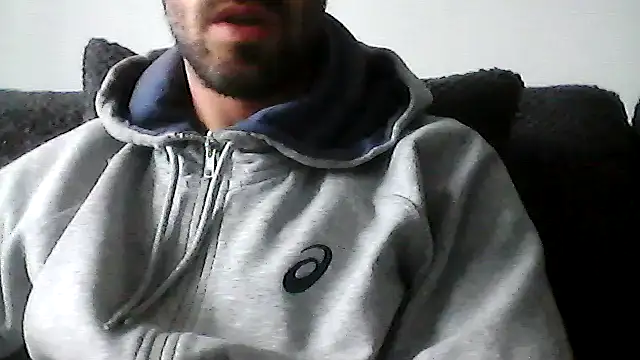 Snapshot of juju156111 chatting on 10-30-25, 09:44 juju156111 online show from 10-30-25, 09:44