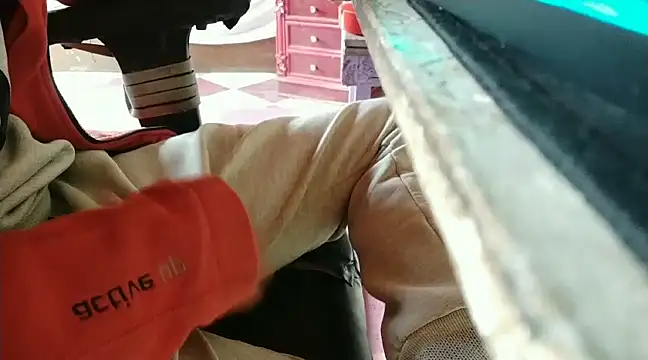 Snapshot of growing20yo chatting on 02-04-25, 08:13 growing20yo online show from 02-04-25, 08:13