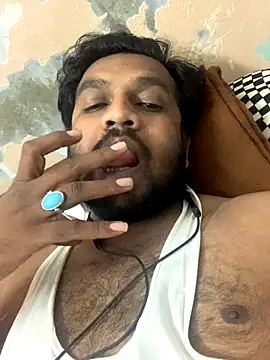 Snapshot of Rocky_1907 chatting on 11-19-25, 07:25 Rocky 1907 online show from 11-19-25, 07:25