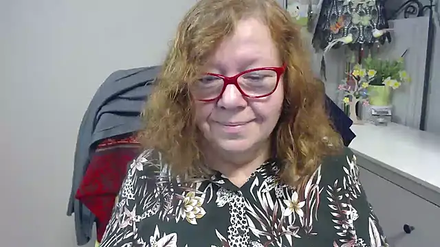 Adelewildx online show from 11-04-25, 04:11