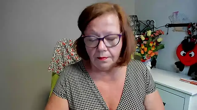Snapshot of Adelewildx chatting on 06-25-26, 05:12 Adelewildx online show from 06-25-26, 05:12