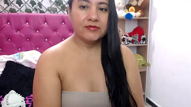 BellaBellosinia online show from 01-31-25, 03:30