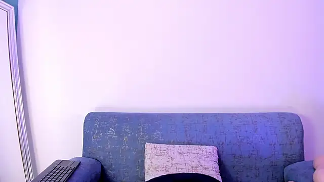 Snapshot of BellaMarieX chatting on 12-02-24, 03:26 BellaMarieX online show from 12-02-24, 03:26