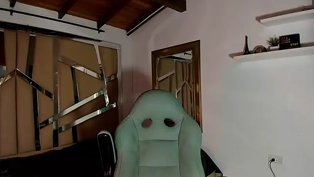 Snapshot of mister_miike chatting on 02-24-25, 03:12 mister miike online show from 02-24-25, 03:12