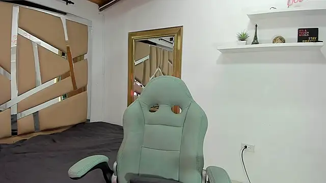 Snapshot of mister_miike chatting on 03-07-25, 03:08 mister miike online show from 03-07-25, 03:08