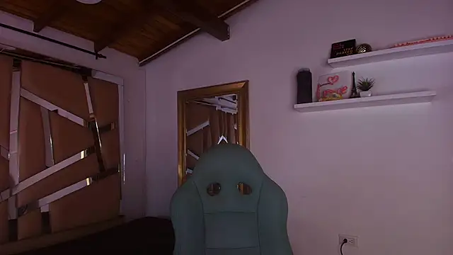 Snapshot of mister_miike chatting on 09-16-25, 03:07 mister miike online show from 09-16-25, 03:07