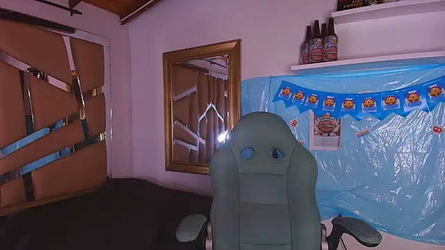 Snapshot of mister_miike chatting on 09-27-25, 03:11 mister miike online show from 09-27-25, 03:11