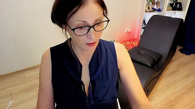 CaringSophie online show from 03-15-26, 04:46