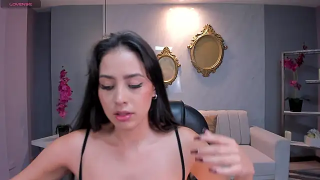 Snapshot of BrennaWalker chatting on 02-27-25, 03:14 BrennaWalker online show from 02-27-25, 03:14