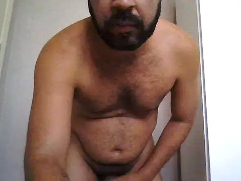 Snapshot of Jhonny-G chatting on 03-24-26, 05:18 Jhonny-G online show from 03-24-26, 05:18