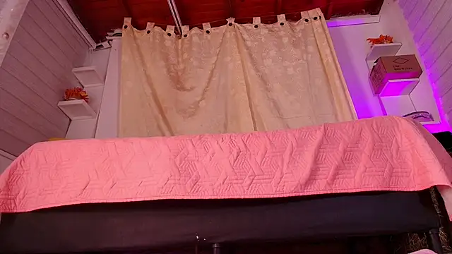 emyli sw  online show from 02-11-25, 03:08