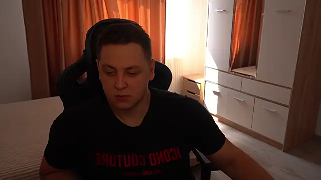 Snapshot of David_Doc chatting on 09-10-25, 09:42 David Doc online show from 09-10-25, 09:42