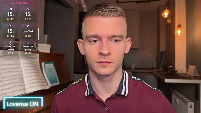 Snapshot of Marvelboy_ chatting on 11-10-25, 09:25 Marvelboy online show from 11-10-25, 09:25