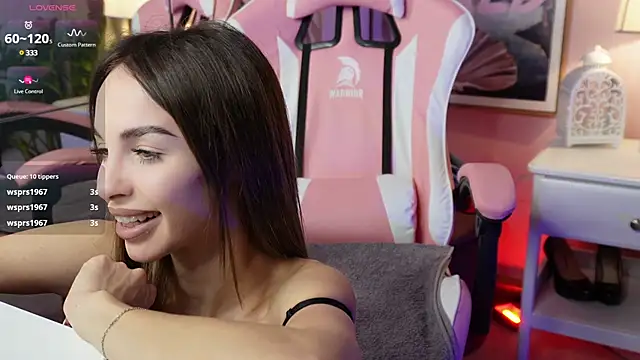 Snapshot of KirstenDanston chatting on 12-07-24, 06:10 KirstenDanston online show from 12-07-24, 06:10