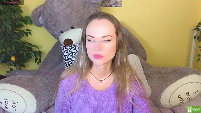 Snapshot of SuchArt_ chatting on 02-12-25, 03:27 SuchArt online show from 02-12-25, 03:27