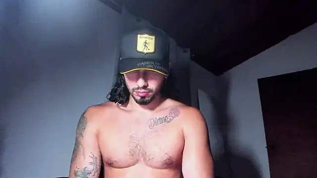 Snapshot of Baky_sexy chatting on 10-09-25, 12:19 Baky sexy online show from 10-09-25, 12:19