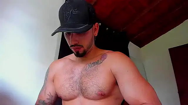 Snapshot of Baky_sexy chatting on 07-05-26, 09:00 Baky sexy online show from 07-05-26, 09:00