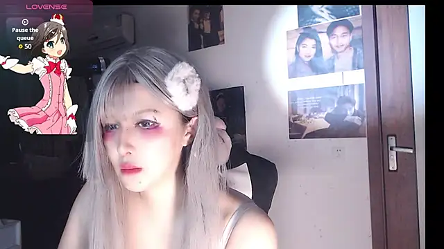 candy cola online show from 10-22-25, 02:34