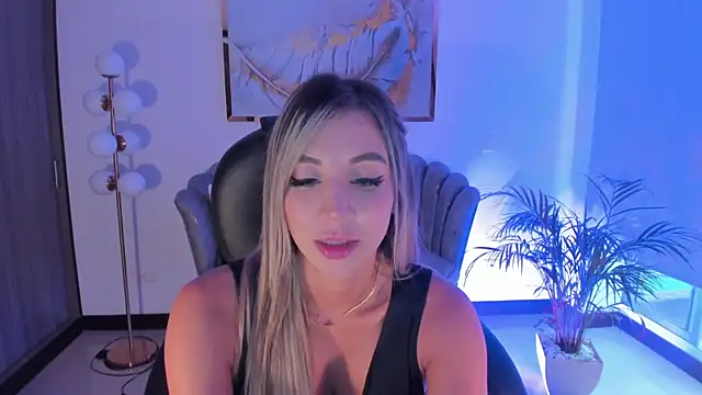 ZoePresleyX online show from 02-01-25, 10:13