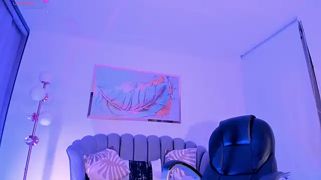 ZoePresleyX online show from 07-17-26, 01:45