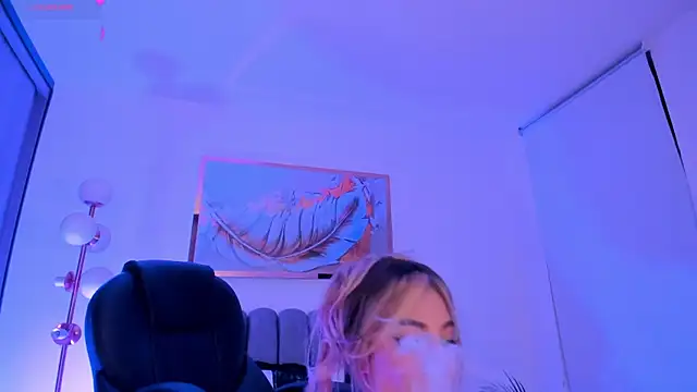 ZoePresleyX online show from 07-27-26, 11:56