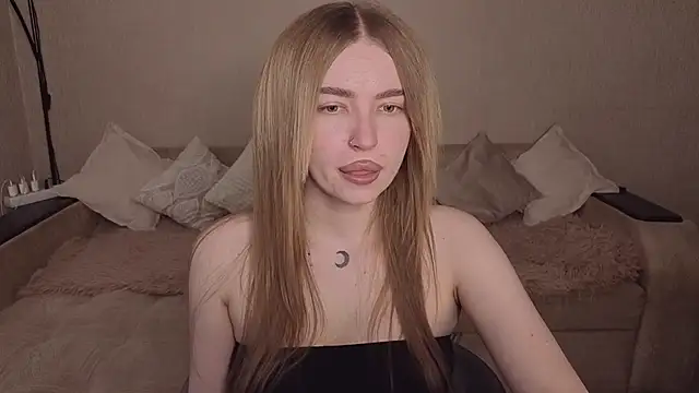 ViolettaLopez online show from 05-09-26, 03:17