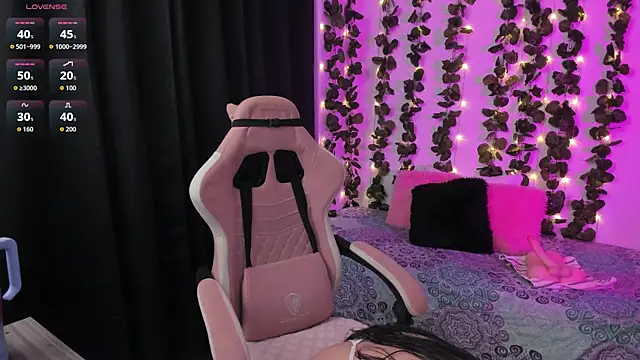 Snapshot of ashley_morgan_18 chatting on 09-14-25, 02:11 ashley morgan 18 online show from 09-14-25, 02:11