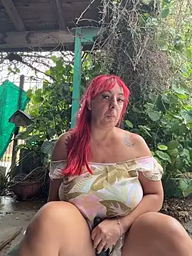 sofy alone online show from 04-01-26, 01:12