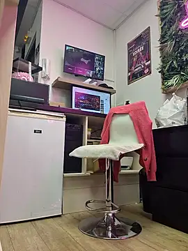 Snapshot of Nathotsexy1 chatting on 01-28-25, 04:52 Nathotsexy1 online show from 01-28-25, 04:52