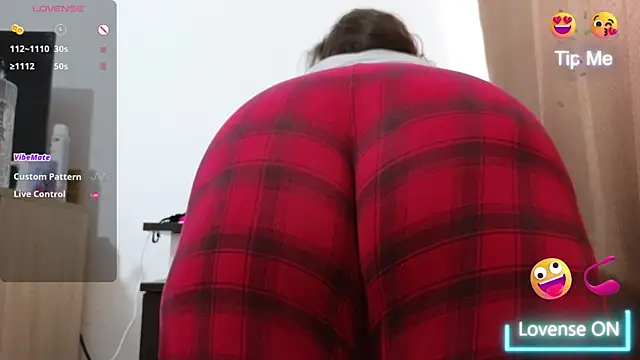 Snapshot of BBW_MILF_4U chatting on 01-13-26, 11:04 BBW MILF 4U online show from 01-13-26, 11:04