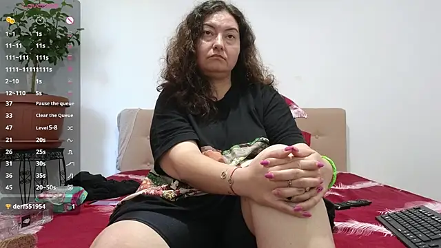 Snapshot of BBW_MILF_4U chatting on 06-11-26, 09:07 BBW MILF 4U online show from 06-11-26, 09:07