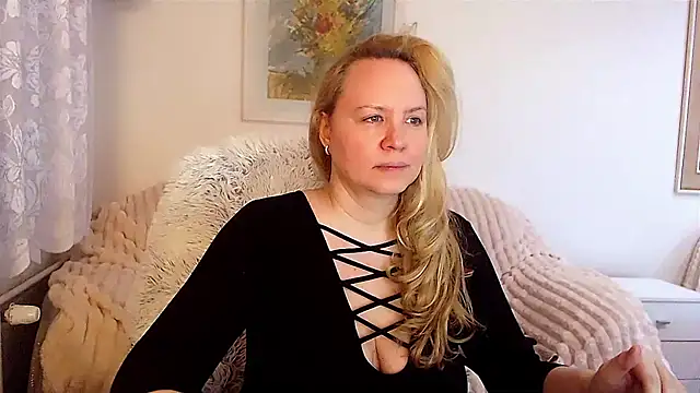 Sarah4you online show from 01-17-25, 04:57