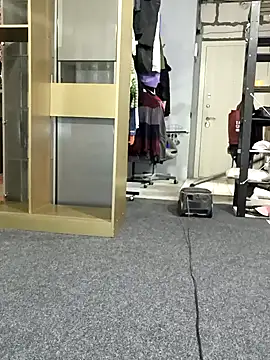 Snapshot of Krasav4ik4ik chatting on 12-16-24, 04:27 Krasav4ik4ik online show from 12-16-24, 04:27