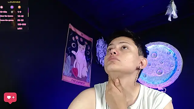 girl intense444 online show from 02-14-26, 12:57