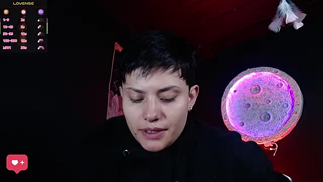 girl intense444 online show from 04-13-26, 01:38