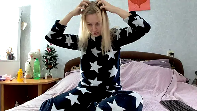 Snapshot of ModelEva chatting on 12-09-24, 07:50 ModelEva online show from 12-09-24, 07:50