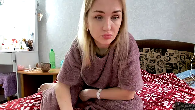 Snapshot of ModelEva chatting on 01-31-25, 09:48 ModelEva online show from 01-31-25, 09:48