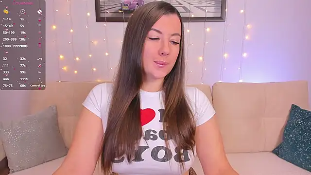 Snapshot of CrazyBeach chatting on 11-30-25, 07:12 CrazyBeach online show from 11-30-25, 07:12