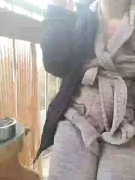 Snapshot of germanwoman01 chatting on 02-23-25, 11:00 germanwoman01 online show from 02-23-25, 11:00