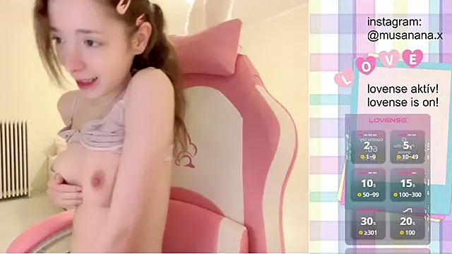 Snapshot of musananax chatting on 11-24-25, 11:15 musananax online show from 11-24-25, 11:15