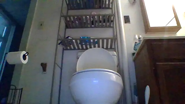 Snapshot of ReeferMadness59 chatting on 05-20-26, 02:29 ReeferMadness59 online show from 05-20-26, 02:29