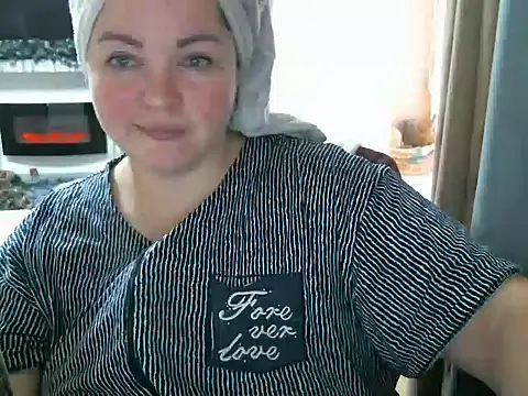 cute  cherry online show from 12-12-24, 11:07