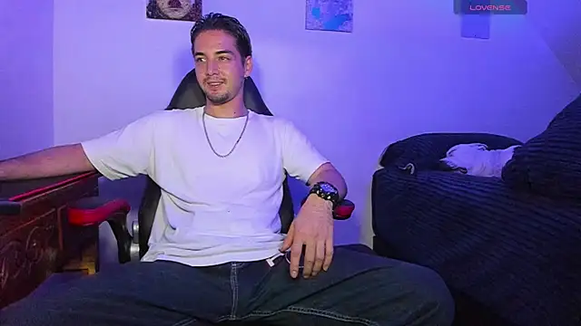 Alex smith00 online show from 01-13-25, 01:45