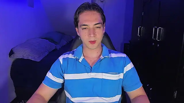 Alex smith00 online show from 09-11-25, 11:38