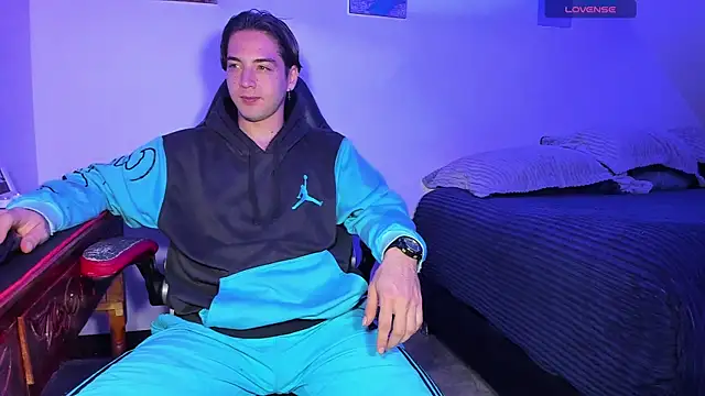 Alex smith00 online show from 09-18-25, 02:02