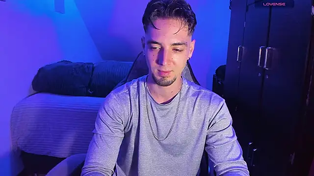 Alex smith00 online show from 02-13-26, 04:47