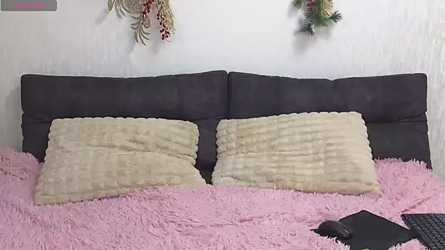 Snapshot of Lady_Murenza chatting on 01-12-25, 08:14 Lady Murenza online show from 01-12-25, 08:14