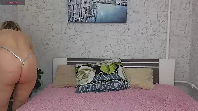 Snapshot of Lady_Murenza chatting on 03-13-25, 07:28 Lady Murenza online show from 03-13-25, 07:28