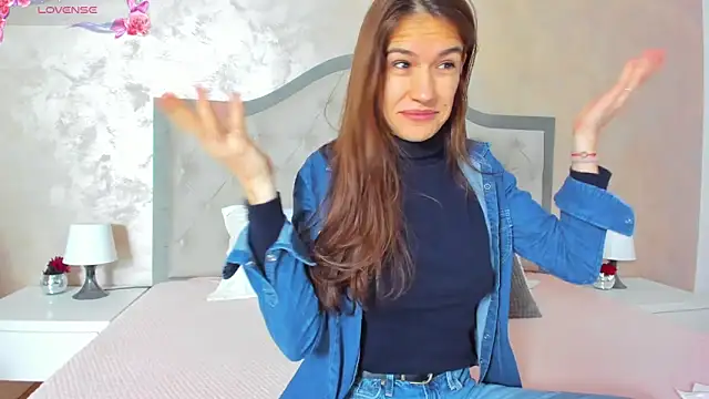 Snapshot of JennaMyers chatting on 03-01-25, 08:21 JennaMyers online show from 03-01-25, 08:21