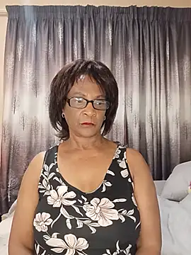 Snapshot of Hotgrannyx chatting on 05-31-26, 03:52 Hotgrannyx online show from 05-31-26, 03:52